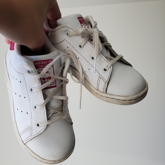 Adidas Stan Smith with Pink Details Size 9K - Picture 2 of 7